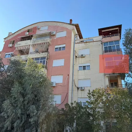 Flori Sea Apartmán *