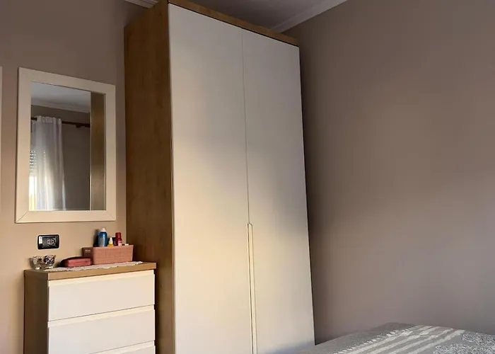 Flori Sea Apartament *